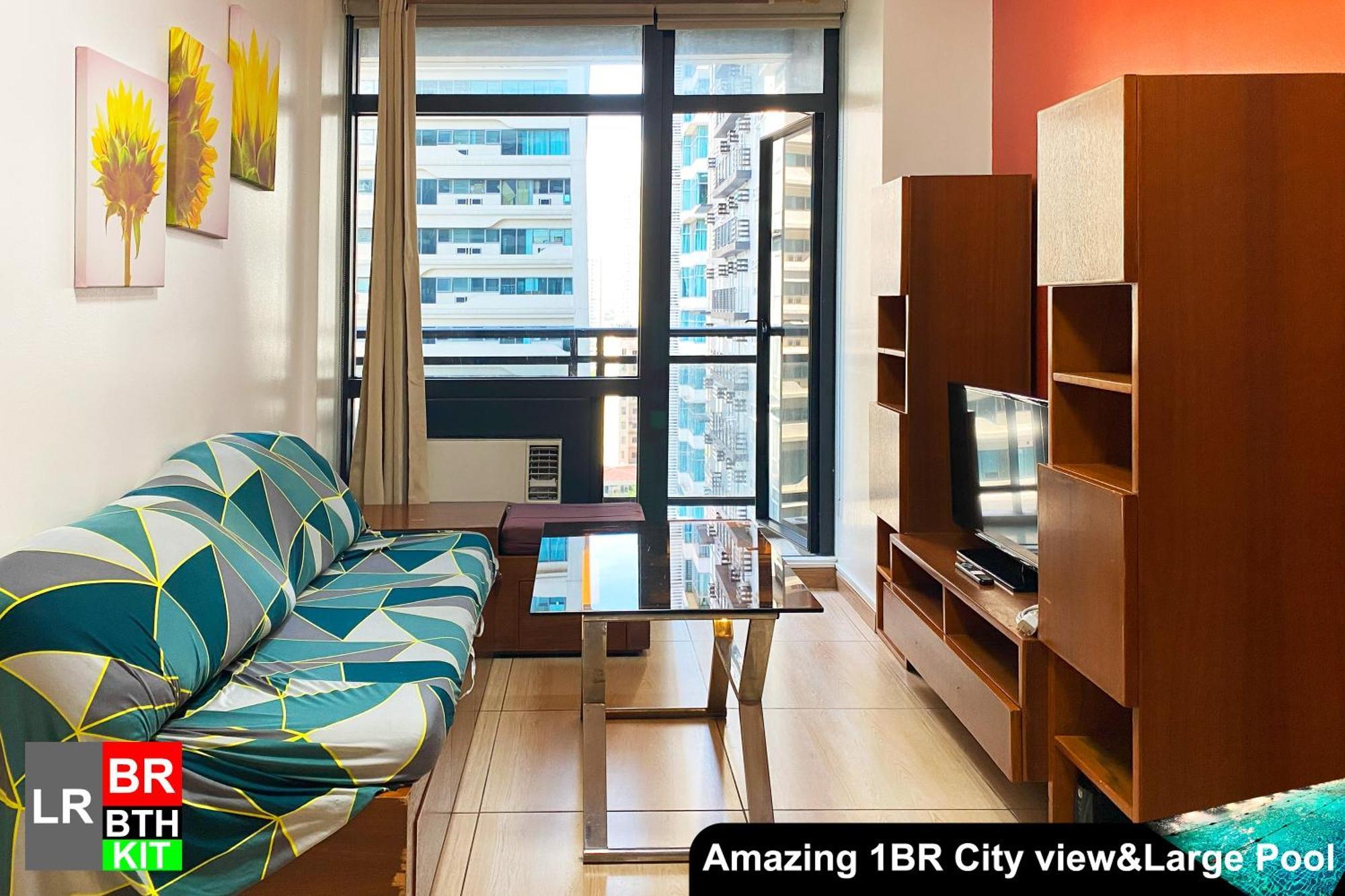 Aparthotel Gramercy Residences 1 Bed View With Balcony