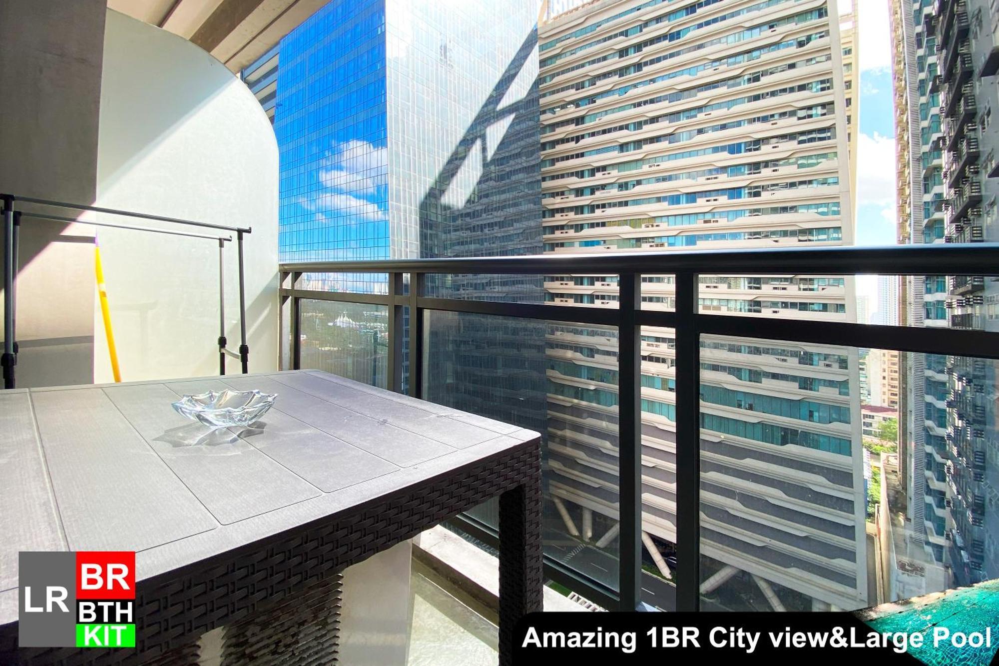 Aparthotel Gramercy Residences 1 Bed View With Balcony 3*