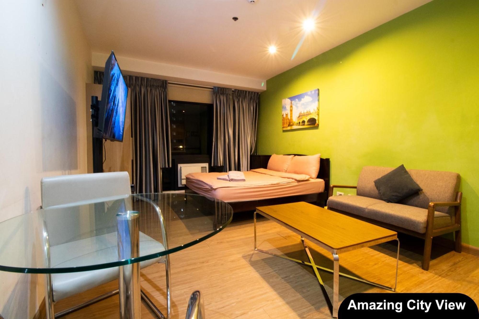 Aparthotel Gramercy Residences 1 Bed View With Balcony